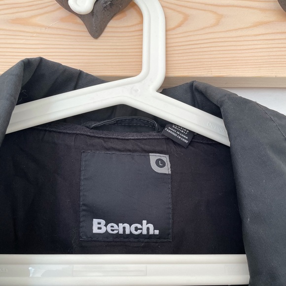Bench Raincoat - Picture 3 of 3